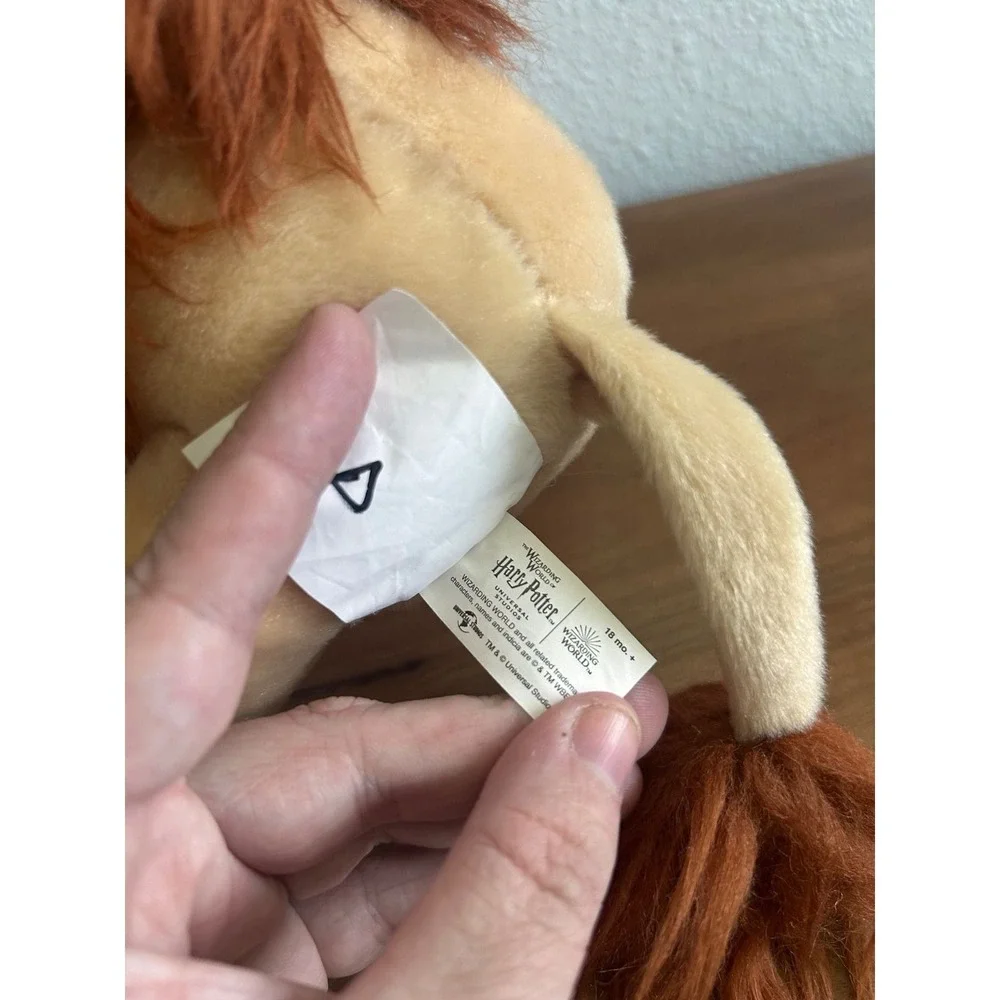 Harry Potter Wizarding World Gryffindor Lion Plush Universal Studios Tan Orange